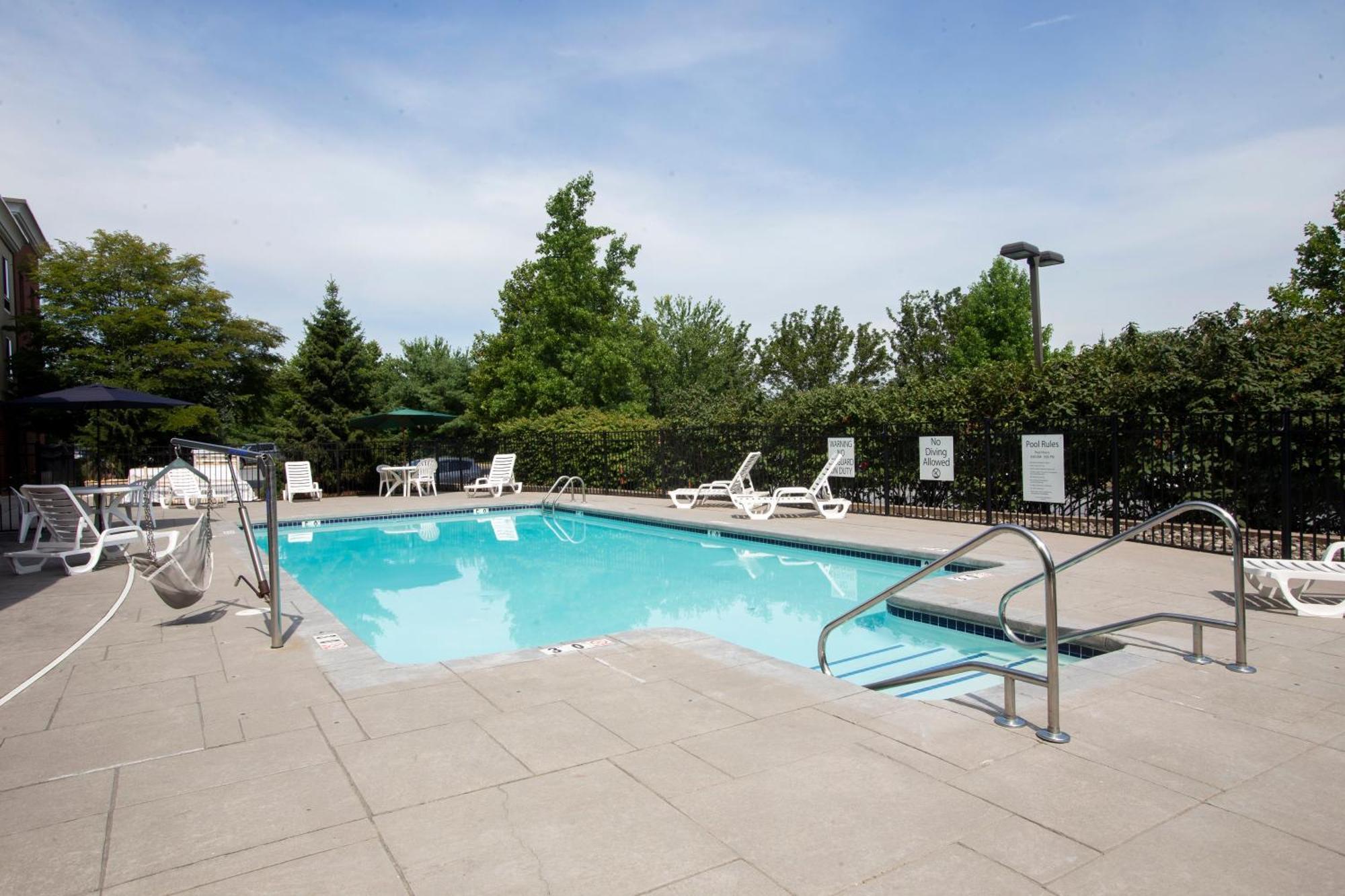 Holiday Inn Express Hotel & Suites Bethlehem Airport/Allentown Area By Ihg Экстерьер фото