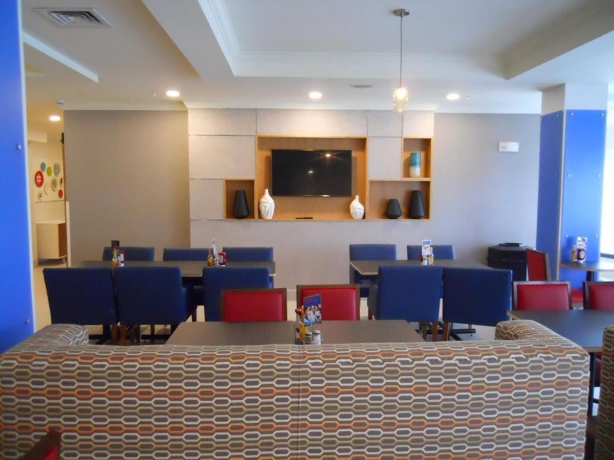 Holiday Inn Express Hotel & Suites Bethlehem Airport/Allentown Area By Ihg Экстерьер фото